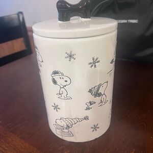 Snoopy Ceramic Cookie Jar - White and Black